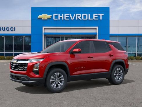 New 2026 Chevrolet Equinox LT FWD image 2