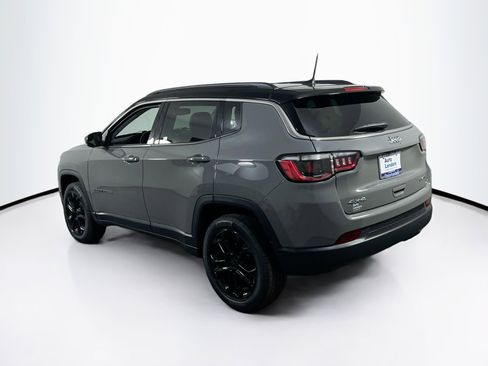 Used 2022 Jeep Compass Limited AWD/4WD image 7