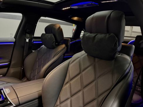 Used 2024 Mercedes-Benz Maybach S 680 4MATIC image 25