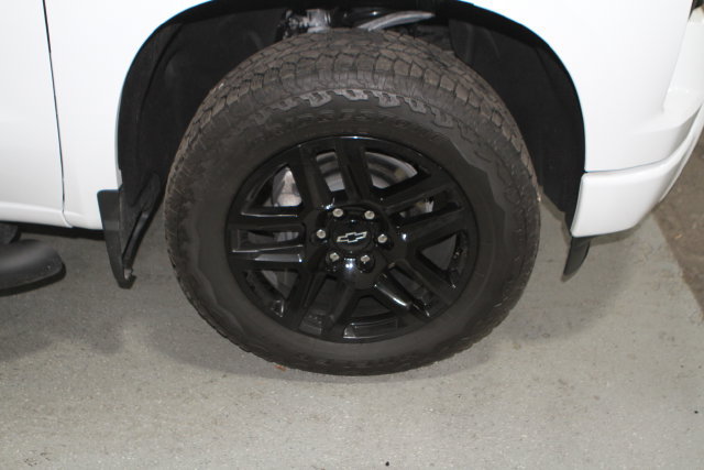 Used 2026 Chevrolet Silverado 1500 RST w/ RST Select Package AWD/4WD image 6