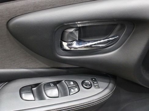 Used 2023 Nissan Murano SV image 17