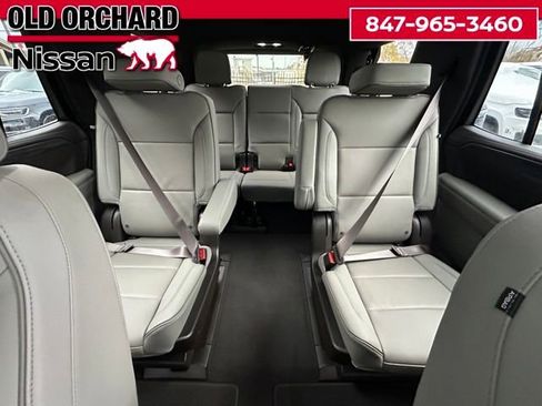 Used 2022 GMC Yukon SLT w/ SLT Luxury Package image 14