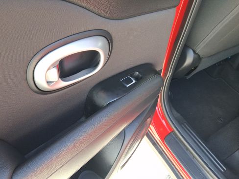 Used 2019 Kia Soul + FWD image 24