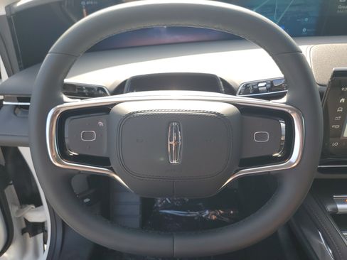 New 2026 Lincoln Nautilus Premier AWD/4WD image 15