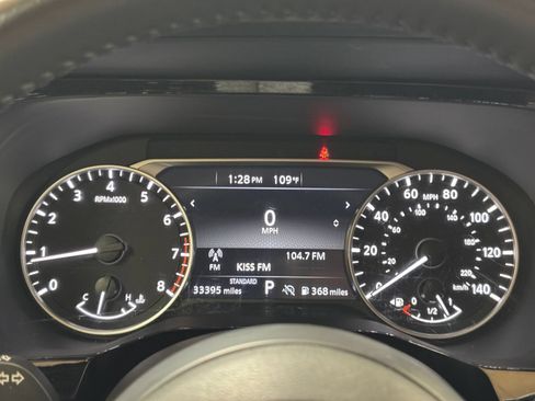 Used 2025 Nissan Pathfinder SV FWD image 43