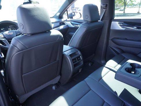 New 2025 Cadillac XT5 Premium Luxury image 10