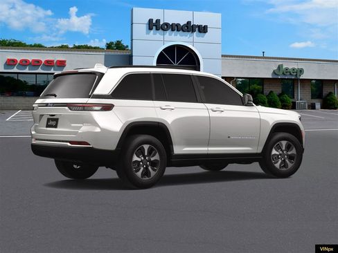 New 2024 Jeep Grand Cherokee Limited 4xe image 8