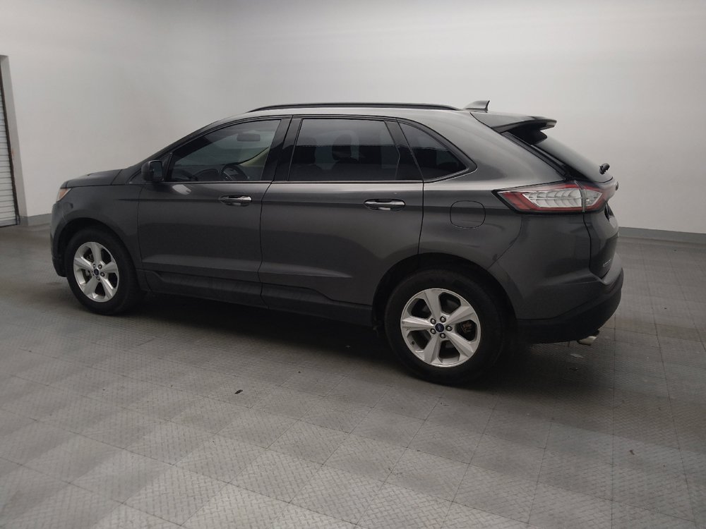 Used 2018 Ford Edge SE FWD image 3