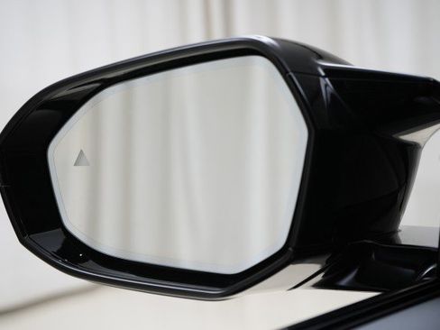 Used 2025 BMW M5 w/ Executive Package image 23