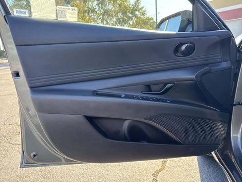 Certified 2025 Hyundai Elantra Sport w/ Cargo Package image 20