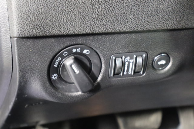 Used 2021 Dodge Charger SXT w/ Blacktop Package RWD image 19