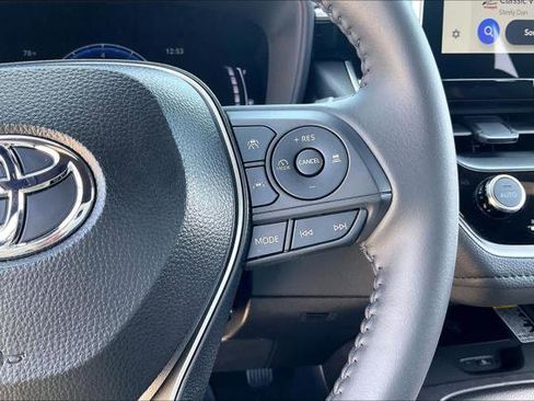 Certified 2025 Toyota Corolla SE w/ SE Premium Package image 25