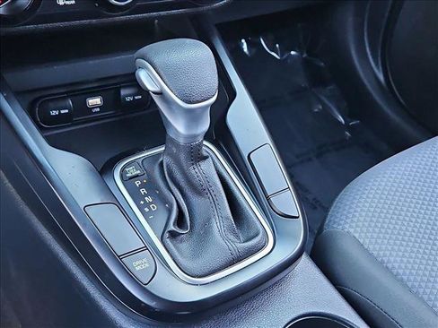 Used 2024 Kia Soul LX w/ Option Group 015 FWD image 12