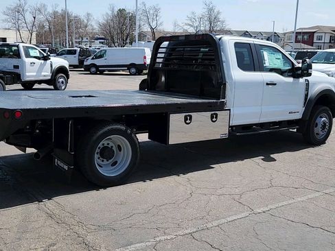New 2025 Ford F550 4x4 SuperCab Super Duty image 9