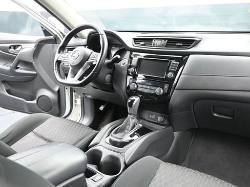 Used 2020 Nissan Rogue SV AWD/4WD image 32