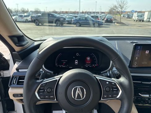 Certified 2025 Acura MDX w/ Technology Package image 12