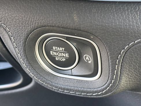 Used 2025 Mercedes-Benz GLE 450 4MATIC Coupe image 23