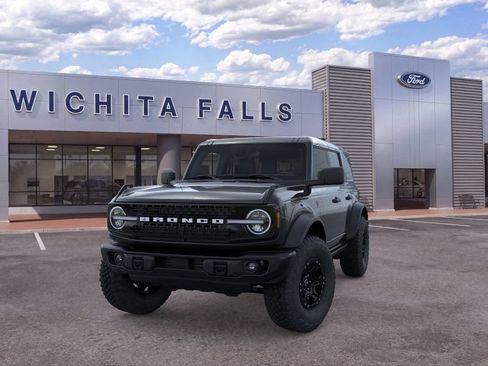 New 2026 Ford Bronco Badlands w/ Wildtrak Package AWD/4WD image 2
