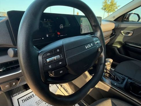 Used 2025 Kia K4 FWD image 44
