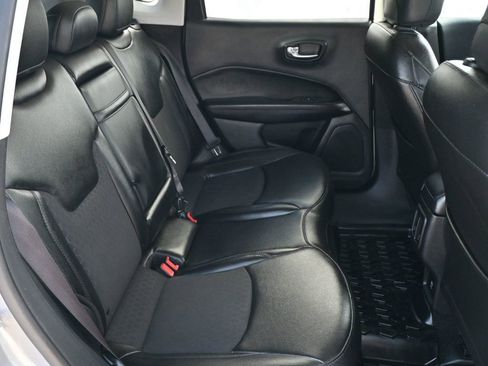 Used 2020 Jeep Compass Latitude image 17