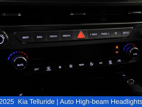 Used 2025 Kia Telluride S FWD image 18