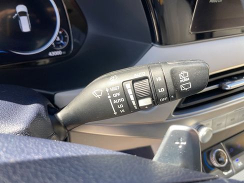 Used 2021 Hyundai Palisade Calligraphy image 40