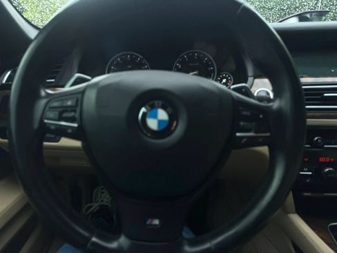 Used 2015 BMW 750Li RWD image 34