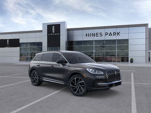 New 2026 Lincoln Corsair Reserve image 7