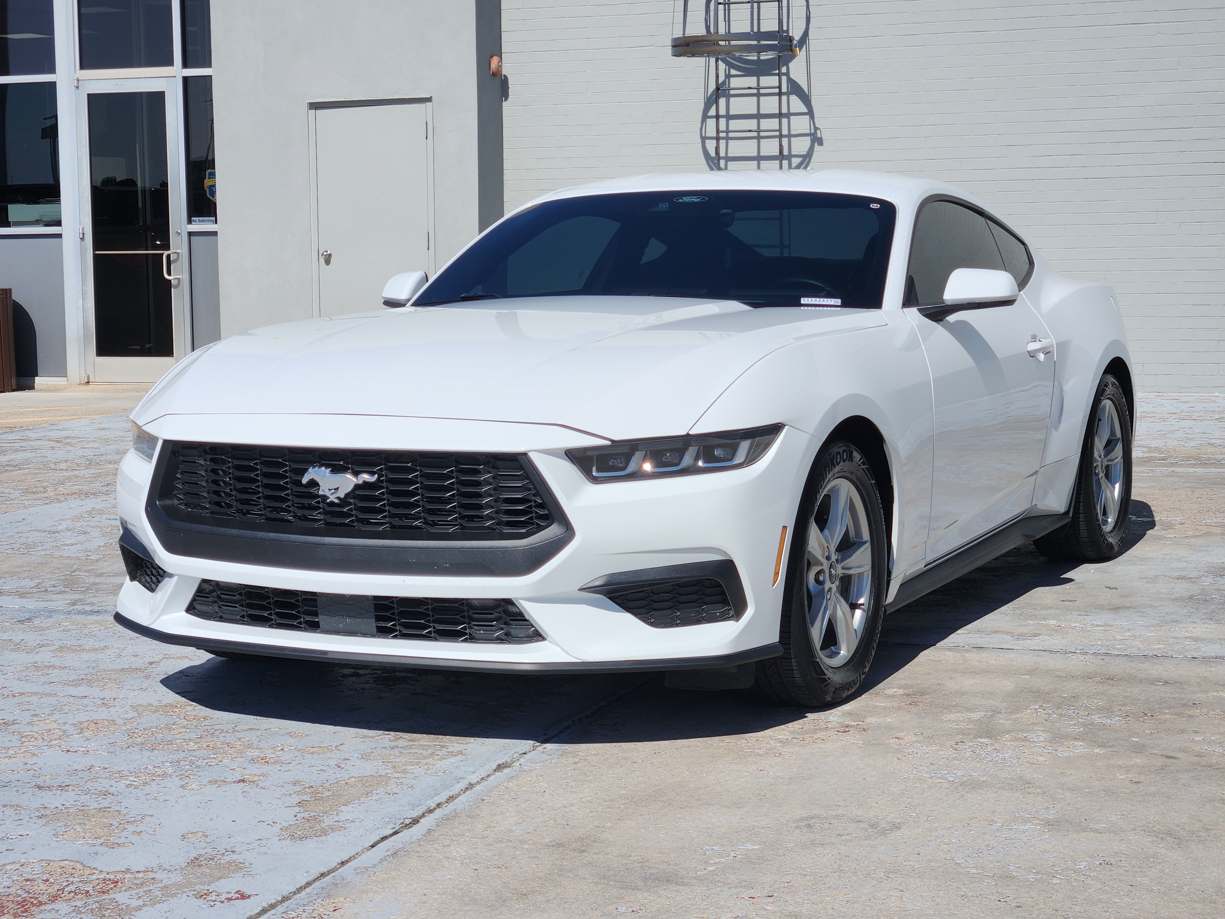 Used 2024 Ford Mustang Coupe RWD image 4