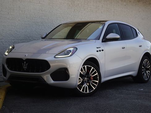 Used 2023 Maserati Grecale Modena AWD/4WD image 2