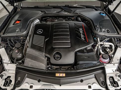 Used 2022 Mercedes-Benz E 53 AMG 4MATIC Sedan image 40