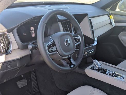 New 2026 Volvo XC90 B6 Plus w/ Protection Package Premier AWD/4WD image 7