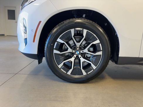 New 2026 BMW X3 xDrive30 w/ Convenience Package image 11
