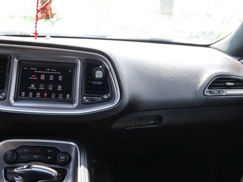 Used 2022 Dodge Challenger GT AWD/4WD image 22