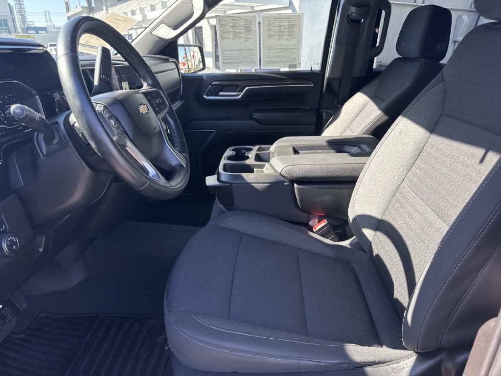 Used 2023 Chevrolet Silverado 1500 LT RWD image 17