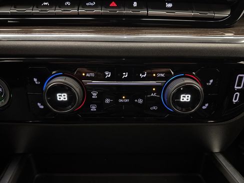 Used 2023 Chevrolet Silverado 1500 RST image 30