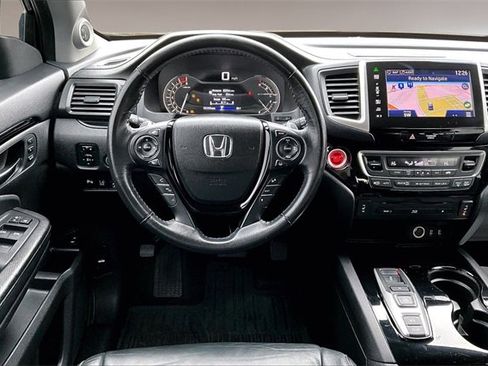 Used 2016 Honda Pilot Touring image 8
