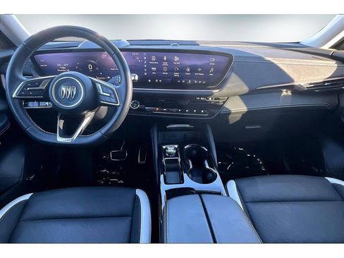 Used 2025 Buick Envision Sport Touring image 7