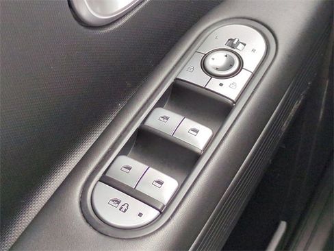 Used 2022 Hyundai Ioniq 5 SE image 22