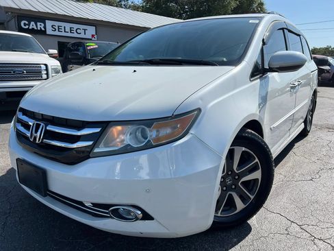 Used 2014 Honda Odyssey Touring image 1