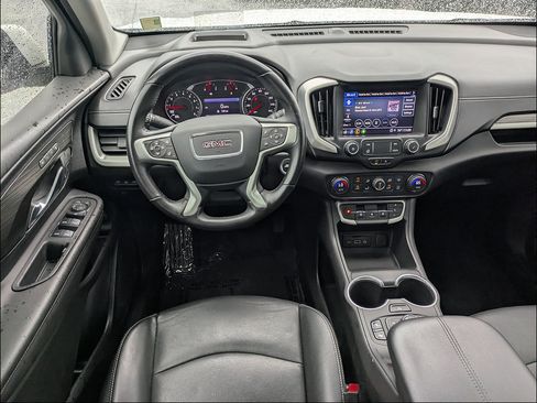 Used 2022 GMC Terrain SLT w/ Tech Package FWD image 15