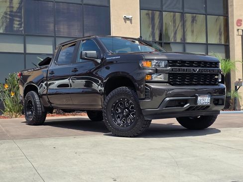 Used 2021 Chevrolet Silverado 1500 Custom RWD image 3