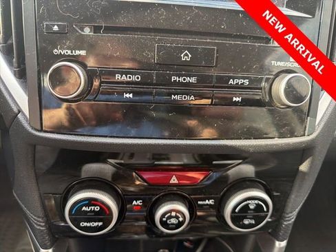 Used 2020 Subaru Forester Premium image 21