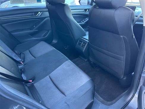Used 2019 Honda Accord EX image 21