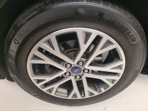 Used 2022 Ford Escape SEL FWD image 31