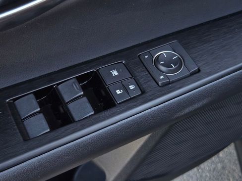 Used 2021 Lexus UX 200 F Sport w/ Accessory Package (Z2) image 13