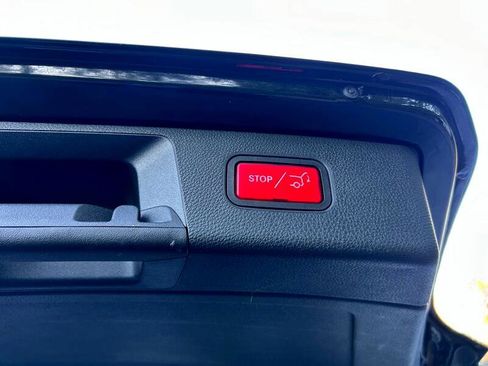 Used 2015 Mercedes-Benz GLK 350 4MATIC image 36