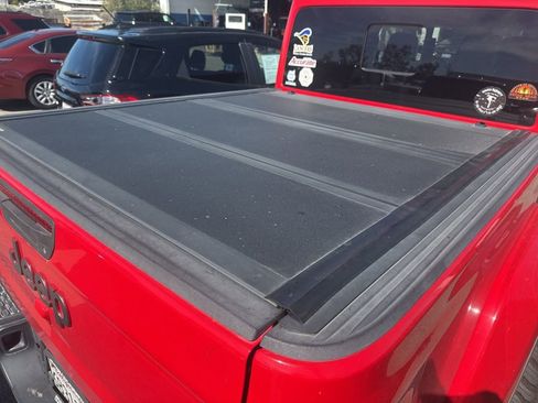 Used 2020 Jeep Gladiator Rubicon image 4