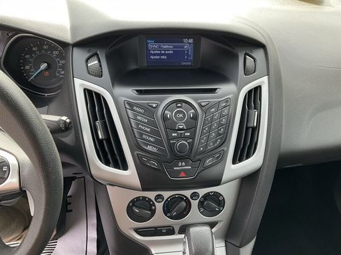 Used 2014 Ford Focus SE FWD image 32
