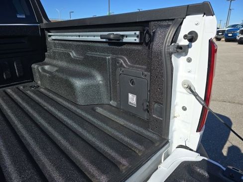 Used 2024 Ford Maverick Lariat image 18